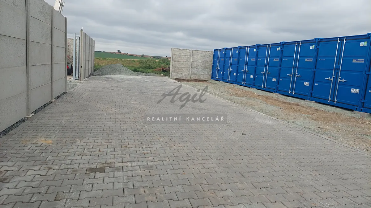 Pronájem skladového prostoru 13 m²